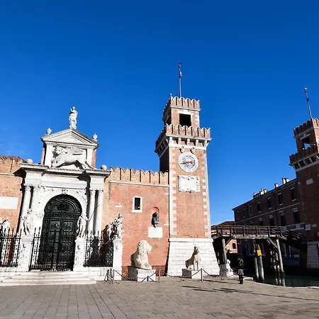 Апартаменты Life *