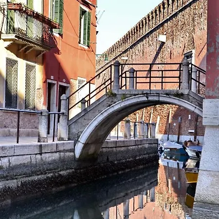 Life Апартаменты Венеция