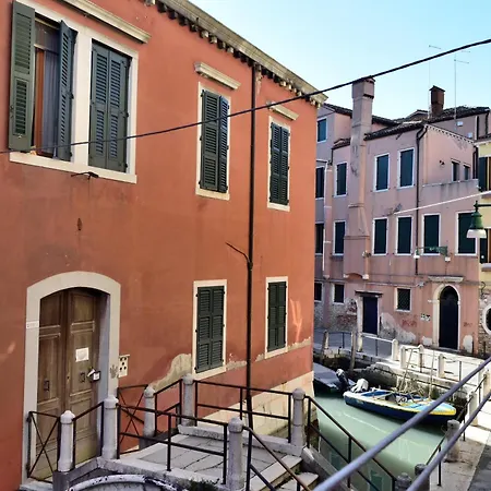 ヴェニス ライフ アパート